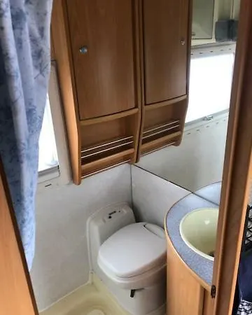 Ferienhaus Holiday In Camper *